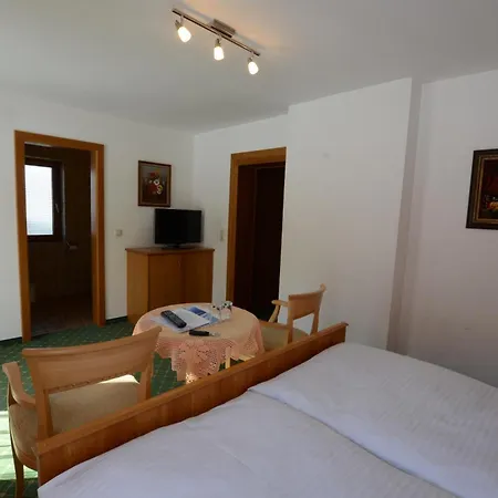 Гостьовий будинок Haus Monika Und Haus Claudia Майргофен