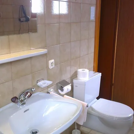 Haus Monika Und Haus Claudia Гостьовий будинок 2*