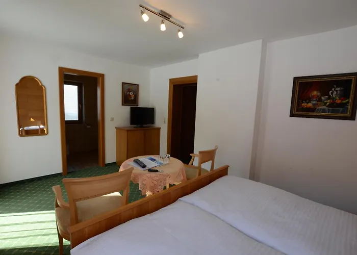 Гостевой дом Haus Monika Und Haus Claudia Майрхофен