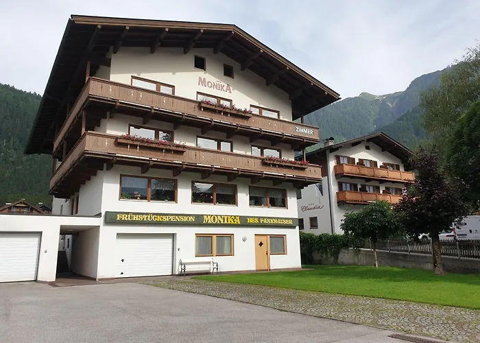 Гостевой дом Haus Monika Und Haus Claudia Майрхофен