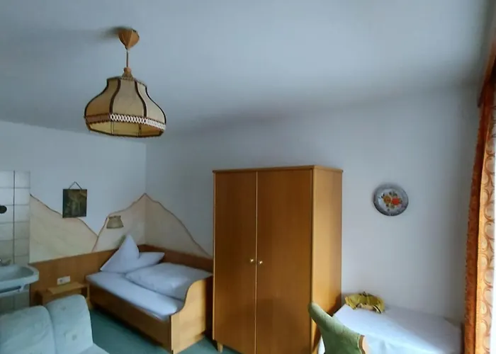 Haus Monika Und Haus Claudia Πανσιόν 2*