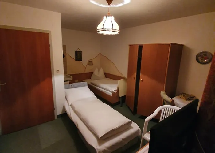 Πανσιόν Haus Monika Und Haus Claudia 2*