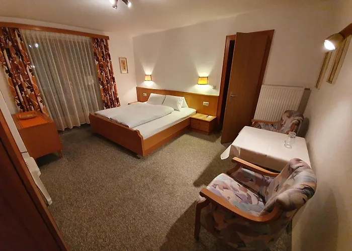 Haus Monika Und Haus Claudia Πανσιόν 2*