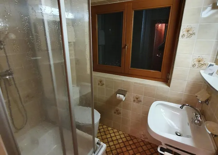 Πανσιόν Haus Monika Und Haus Claudia 2*