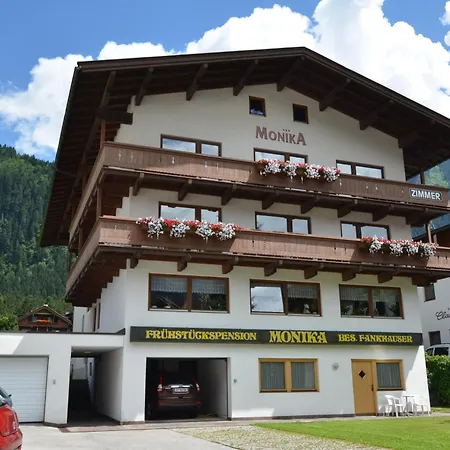 Haus Monika Und Haus Claudia Mayrhofen