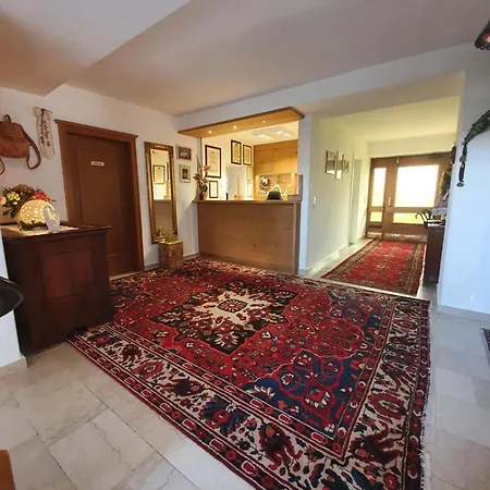 Haus Monika Und Haus Claudia Pensjonat 2*