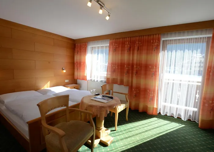 Pensión Haus Monika Und Haus Claudia Mayrhofen